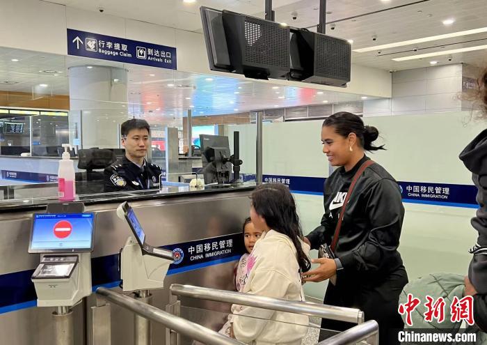 今年以来外籍旅客经上海空港口岸来华热度不减