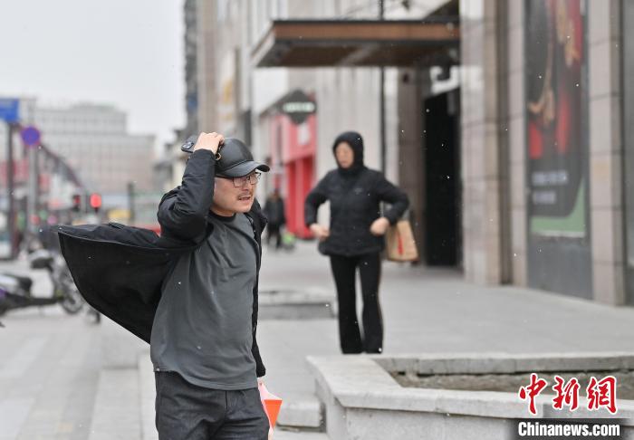 吉林遭遇今春首轮沙尘天气 气象专家详解成因