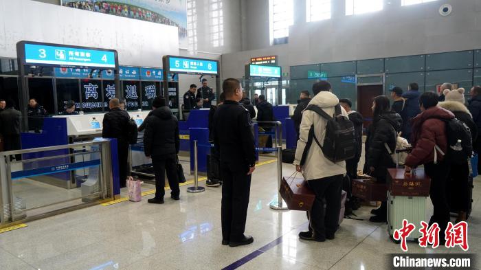黑龙江：清明假期出入境旅客预计约1.77万人次