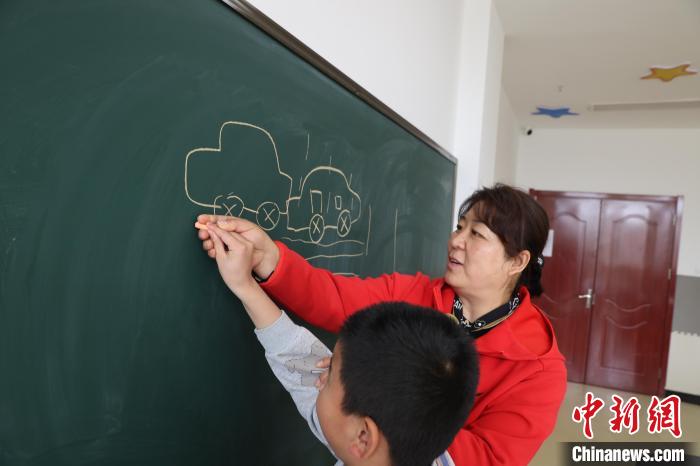 特教老师用爱点亮孤独症儿童内心世界