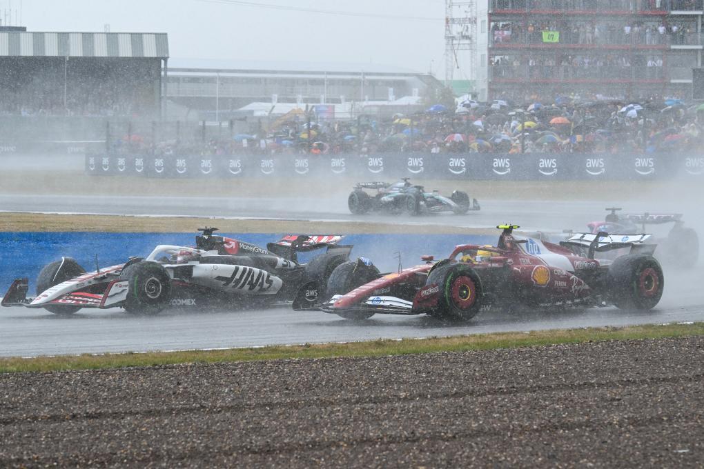 F1英国大奖赛阴晴莫测 迈凯轮车手诺里斯夺冠