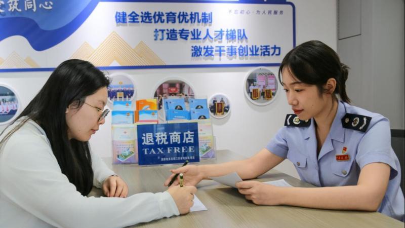 江苏：“春雨润苗”聚力小微 精准滴灌焕新赋能