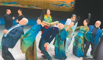 二〇二五中国舞蹈诗剧《只此青绿》北美巡演——一抹青绿，勾勒中华文化之美（侨界关注）