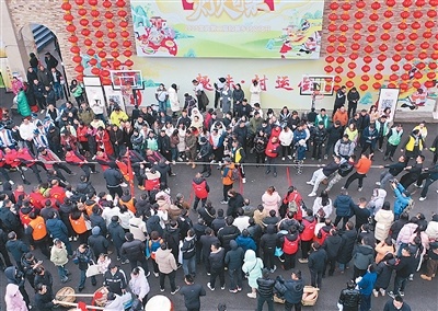 四川珙县：当体育激情撞上民族风情