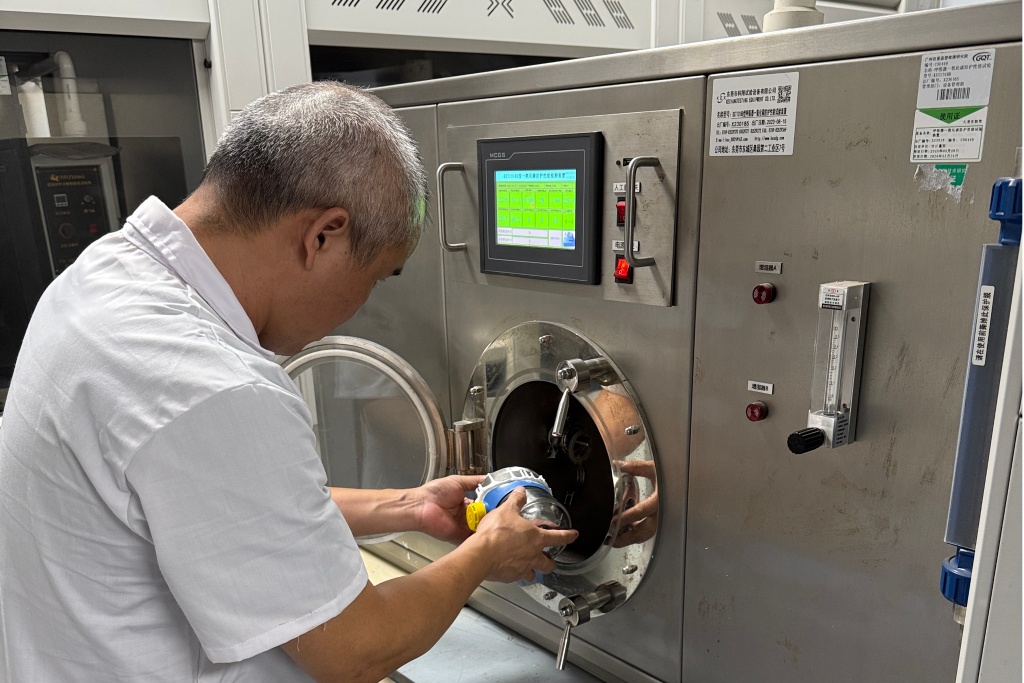 新华视点丨“救命器材”竟成“摆设”，不合格消防产品何以流入市场？