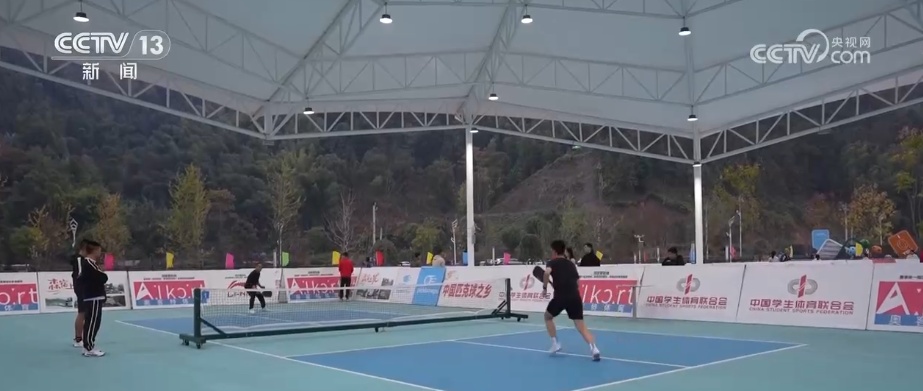 从小众到“顶流”小球转出大产业 “体育+”多样跨界为文旅发展添“动”力