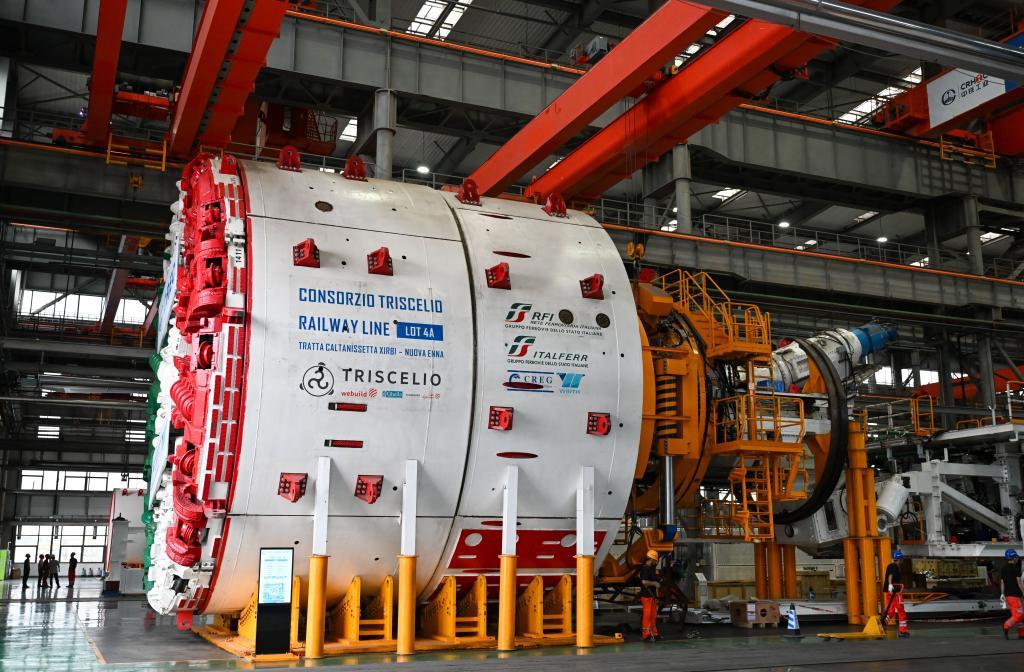 从“试验田”到“增长极” 自贸试验区创新潮涌向未来！